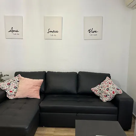 Palace Apartment *